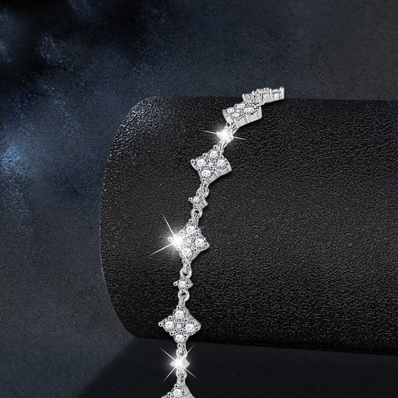 Clover Moissanite Bracelet